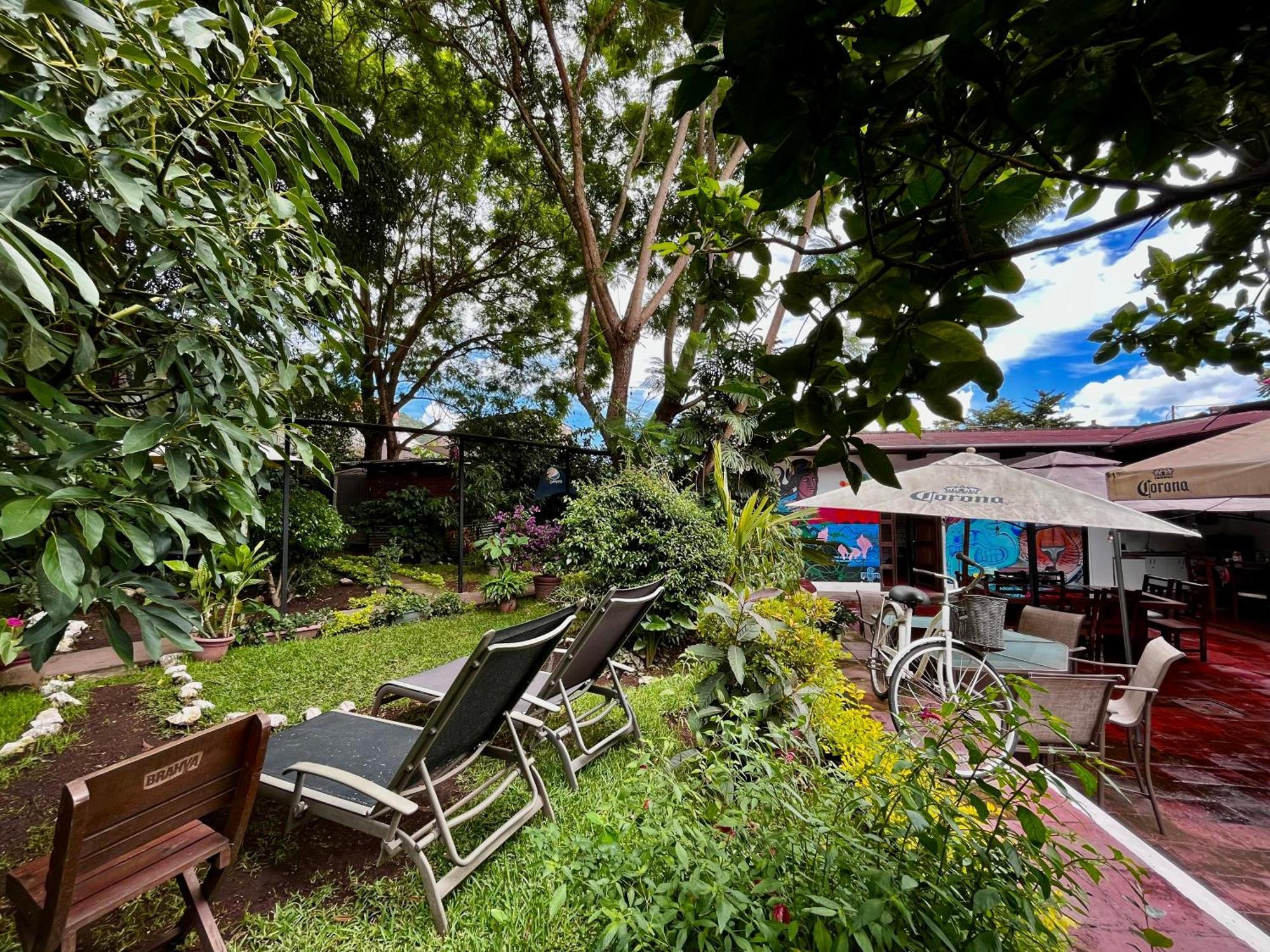 Hostal Antigueeno Antigua Екстериор снимка