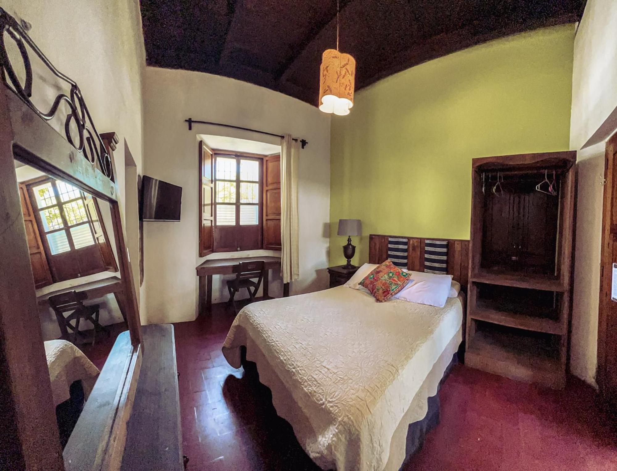Hostal Antigueeno Antigua Екстериор снимка